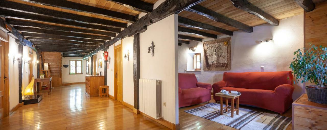 Albergue Mandoia Aterpetxea Arantzazu Exteriör bild